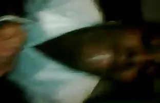 Trẻ và hai sinh viên ...