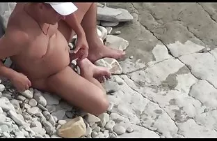 Con trai bắt cha mẹ  ...