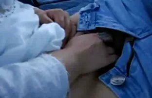 Đi đái khỏa thân vào ...