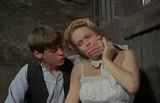 Giáng sinh hậu trên  ...