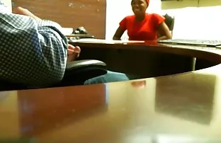 Làm tình với cô gái  ...