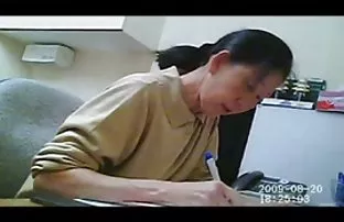 Người phụ nữ đã đưa  ...