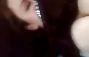 Cô trải qua tình với ...